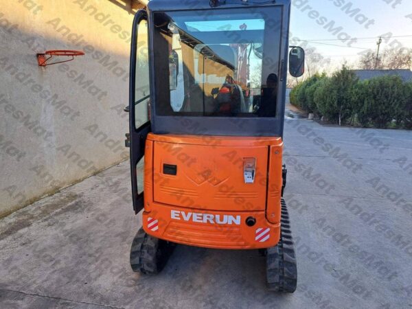 KUBOTA_ER18_AVEC_ACCESSOIRES_1751677050519_8_FILI.jpg - AndresMat