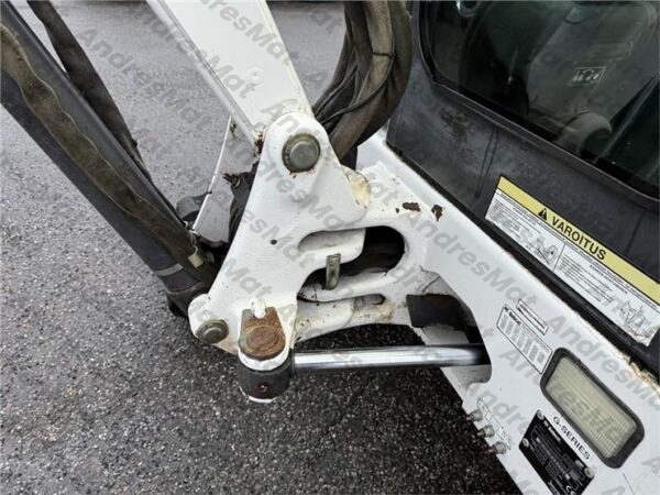 MINI_PELLE_BOBCAT_430HAG_AVEC_3_GODETS_1751677191354_9_FILI.jpg - AndresMat