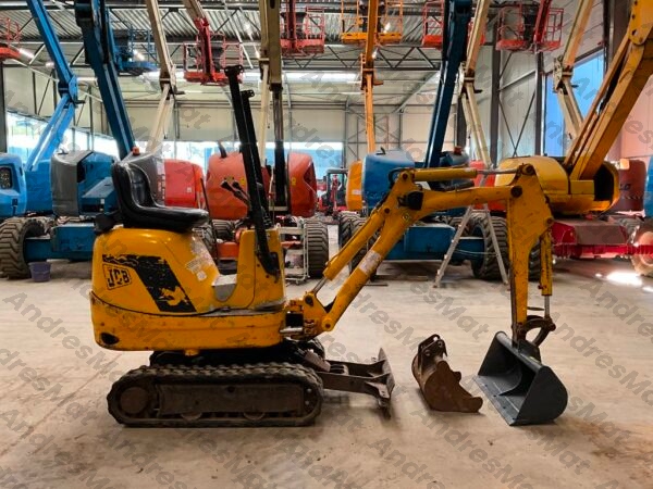 MINI_PELLE_JCB_8008_AVEC_3_GODETS_1751677931757_5_FILI.jpg - AndresMat