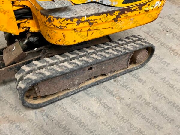 MINI_PELLE_JCB_8008_AVEC_3_GODETS_1751677952343_7_FILI.jpg - AndresMat