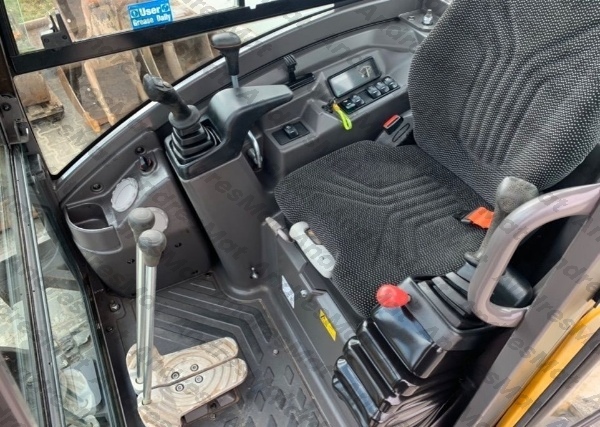 MINI_PELLE_VOLVO_ECR25D_AVEC_3_GODETS_ET_REMORQUE_1751707293850_5_FILI.jpg - AndresMat