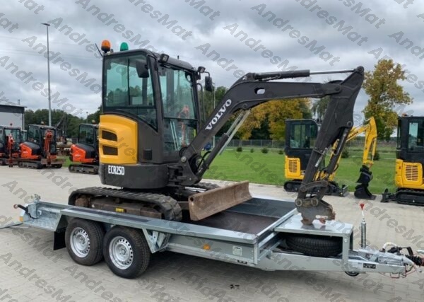 MINI_PELLE_VOLVO_ECR25D_AVEC_3_GODETS_ET_REMORQUE_1751707305542_7_FILI.jpg - AndresMat